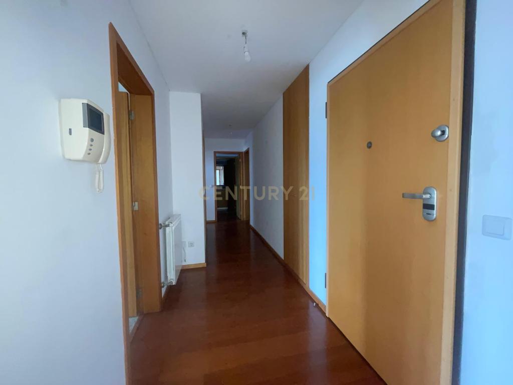 T2 no Empreendimento da Quinta da Seara - Image 8