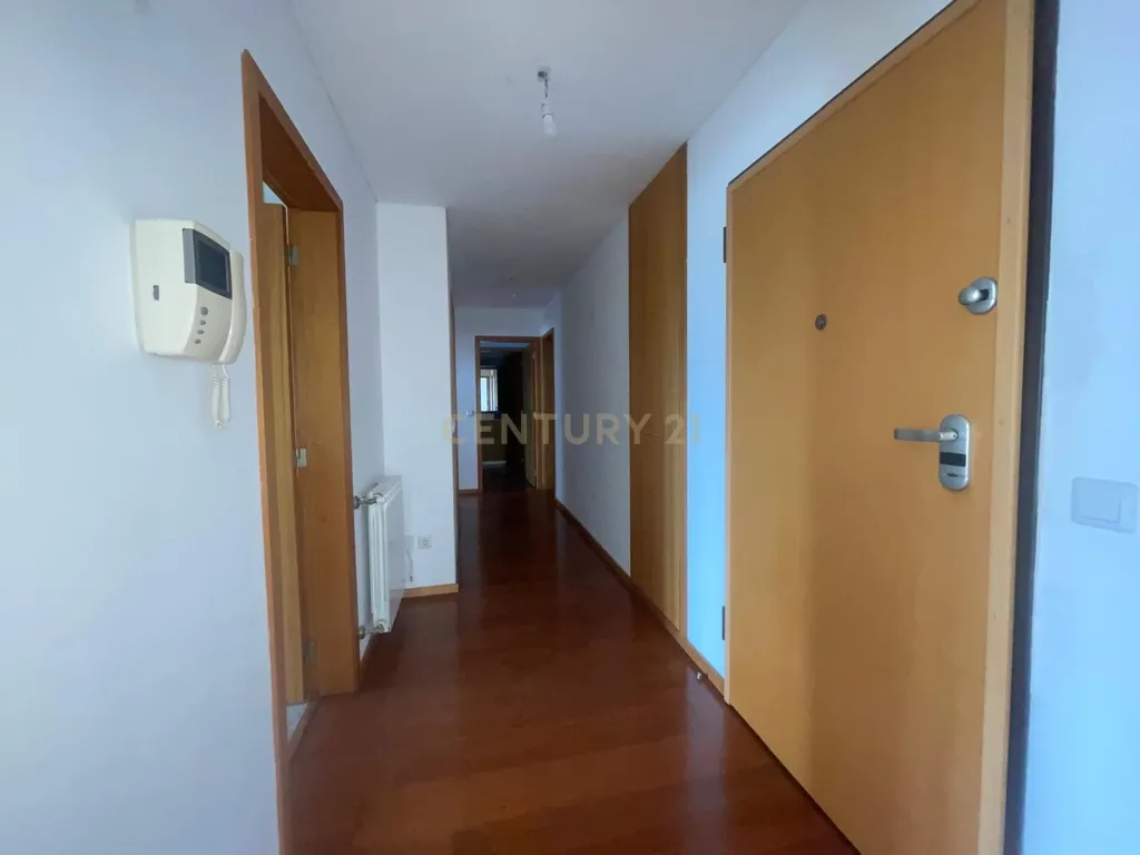 T2 no Empreendimento da Quinta da Seara - Image 8