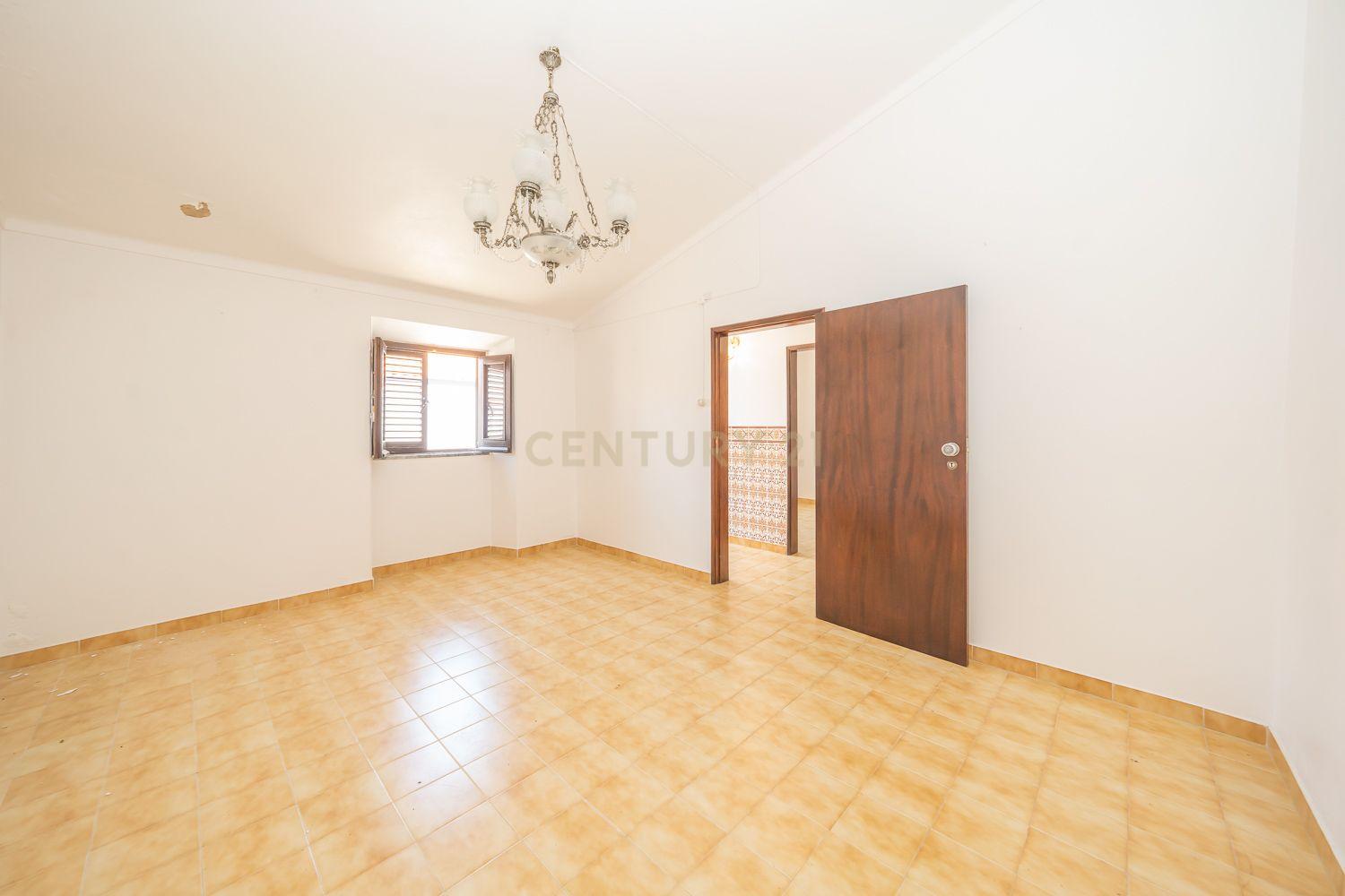 Fotografia 7 de Moradia T2 para Remodelação em Vale de Açor de Cima – Mértola