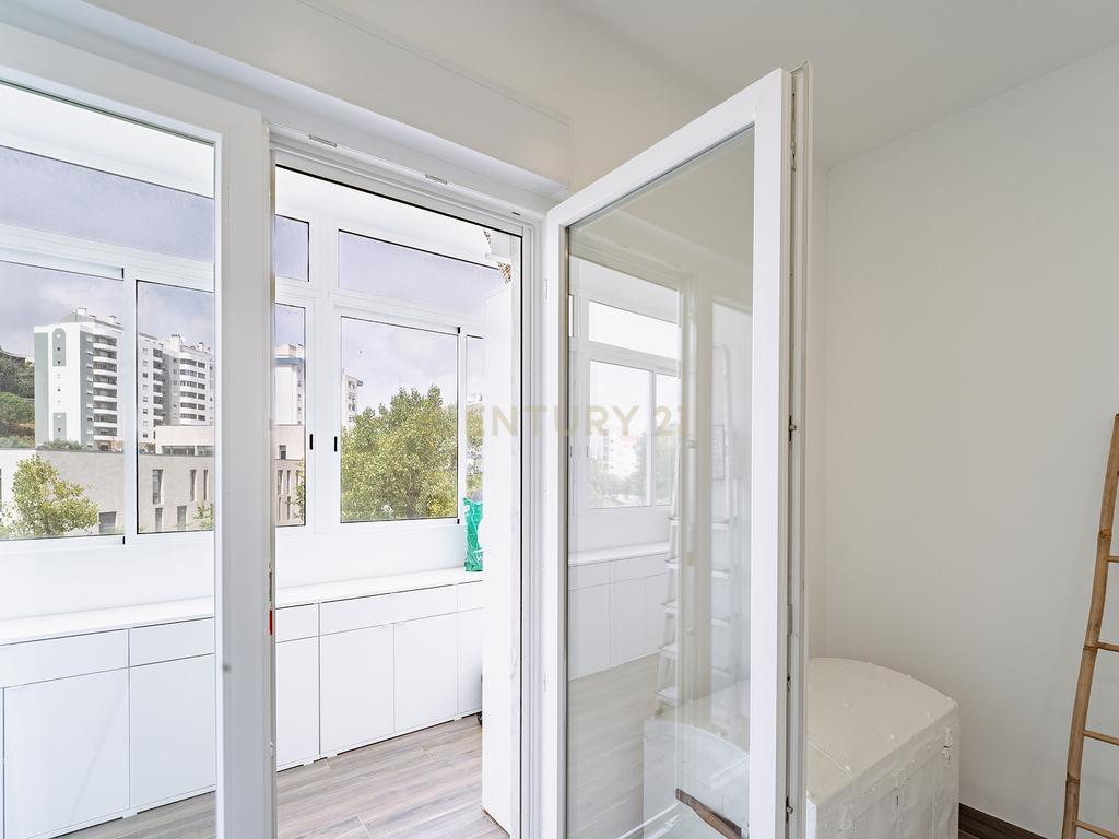 Apartamento T3 em Carnaxide, Lisboa - Image 44