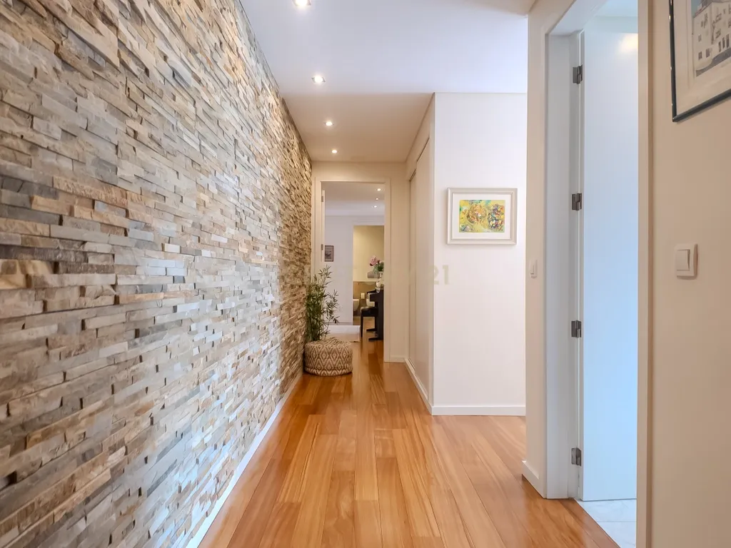 Apartamento T3 com Terraço, Varanda, Garagem | Último andar em Paranhos, Porto - Image 21