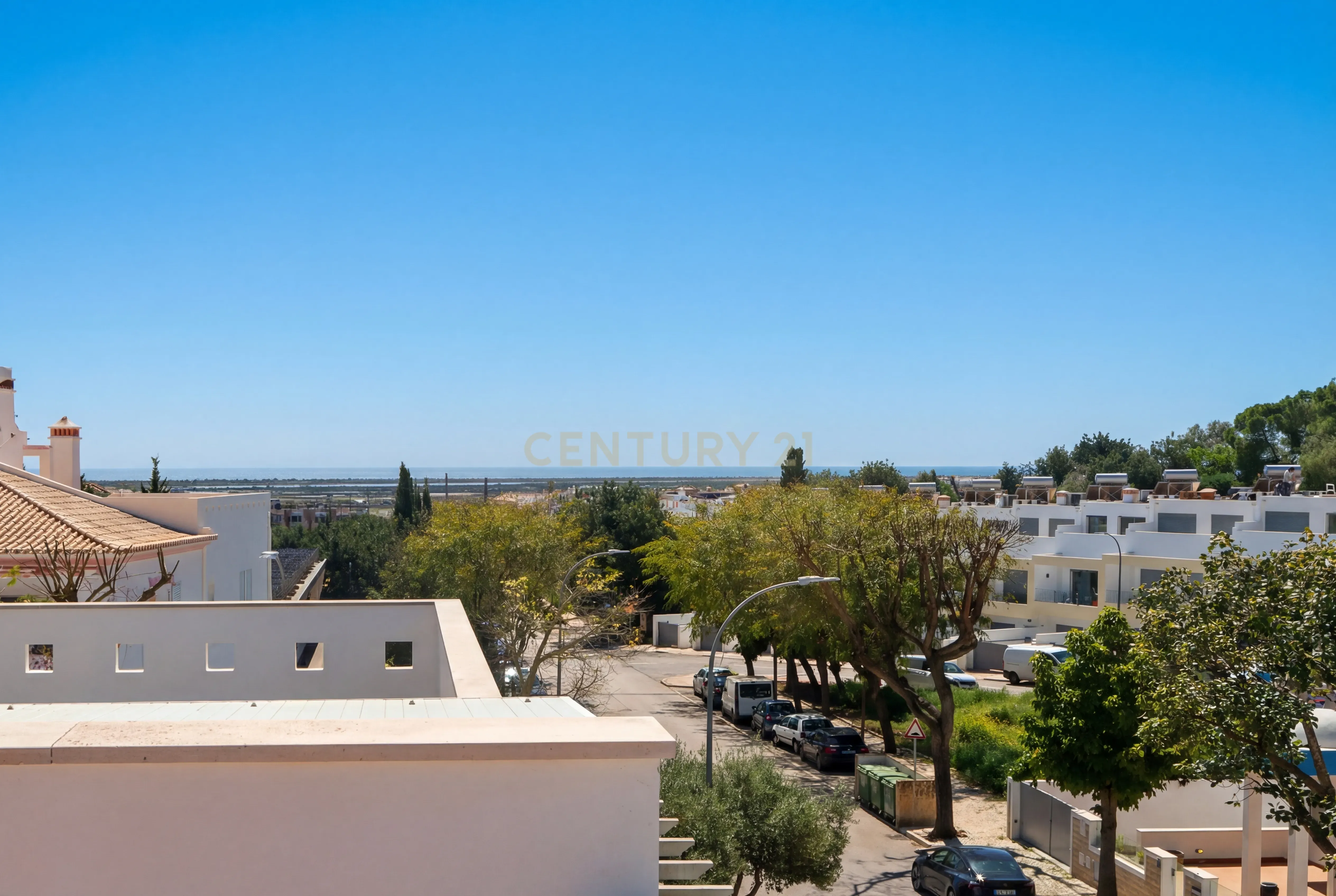 Magnífica moradia T3 + 1 localizada na prestigiada área da Quinta da Pegada, Tavira