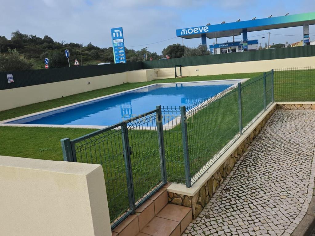 T3 no Algarve com piscina e lugar de estacionamento - Image 24
