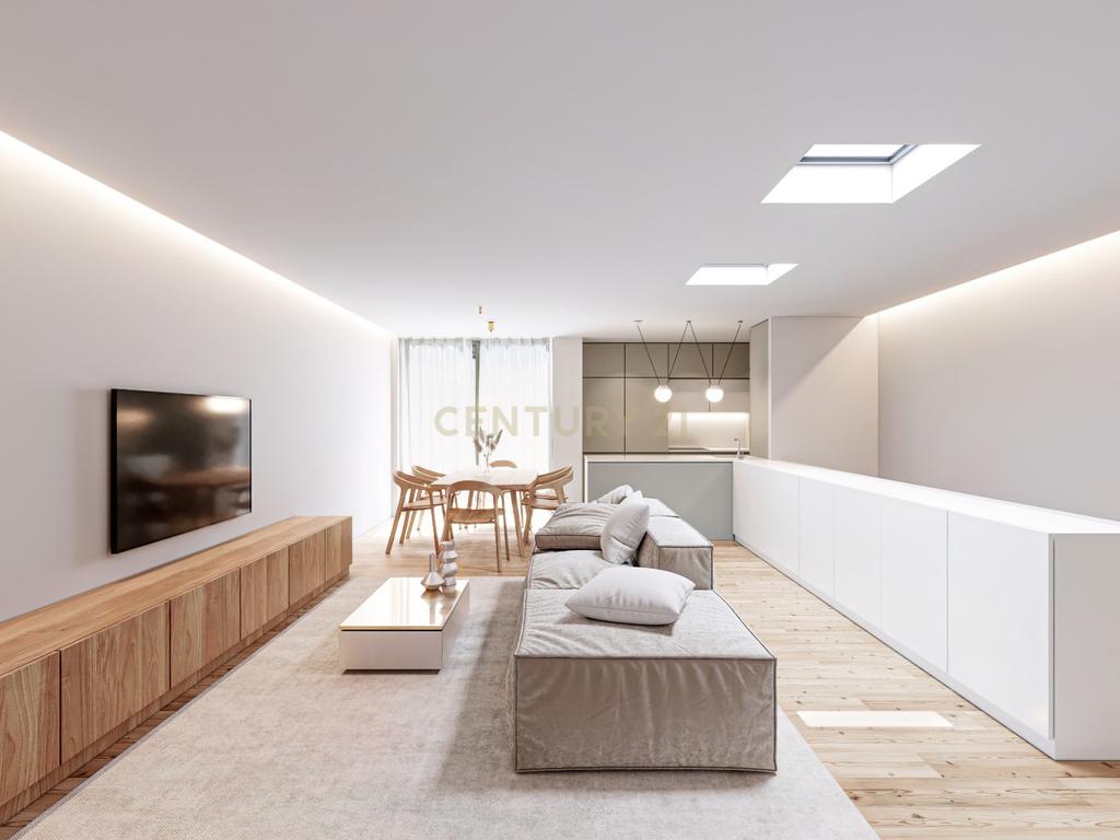 Apartamento T2 novo com varanda no centro histórico de Viana - Image 4
