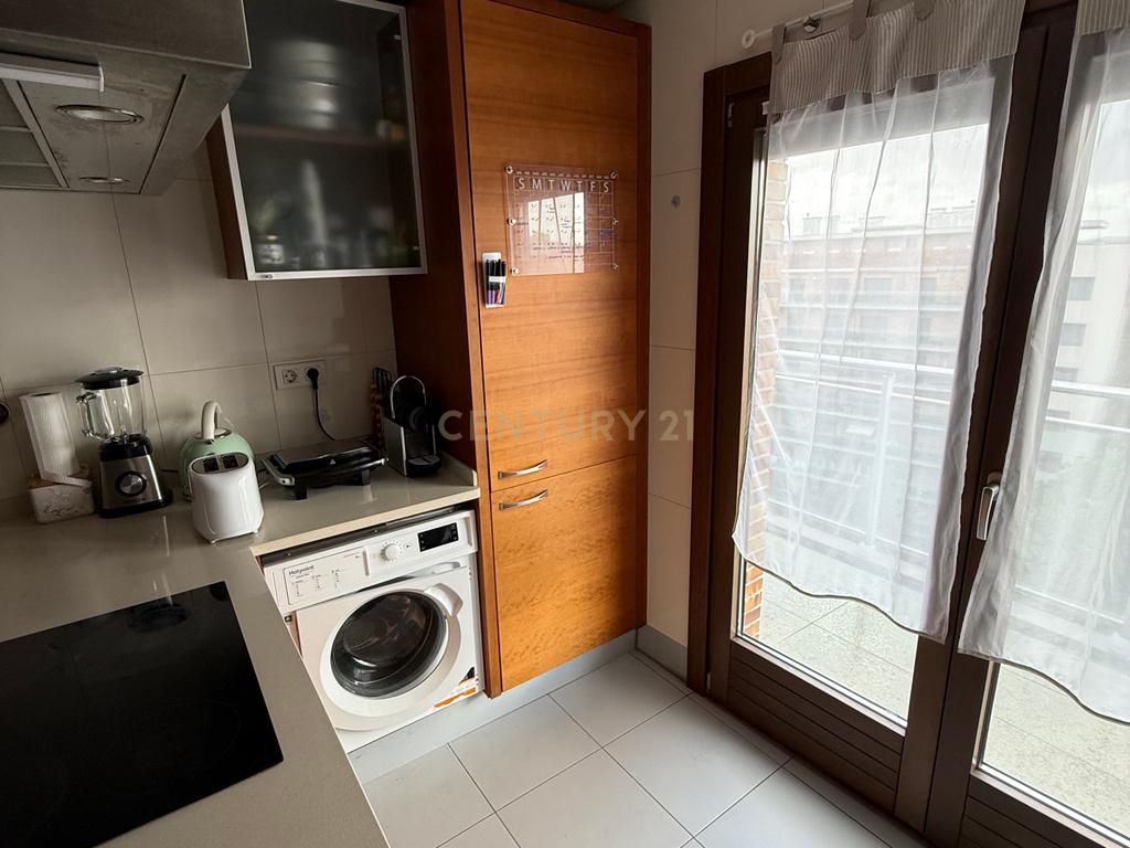Apartamento T2 Moderno em Odivelas com Vista para a Cidade - Image 13
