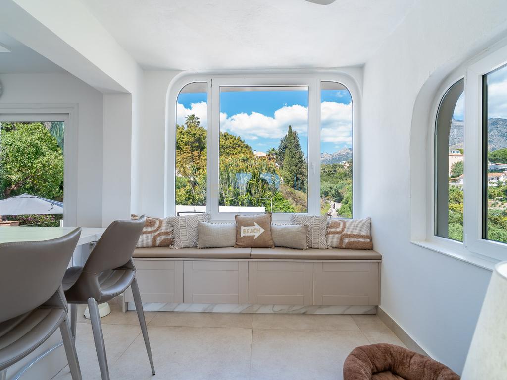 Moradia renovada com vista para o mar e perto da praia – Torreblanca, Fuengirola - Image 12