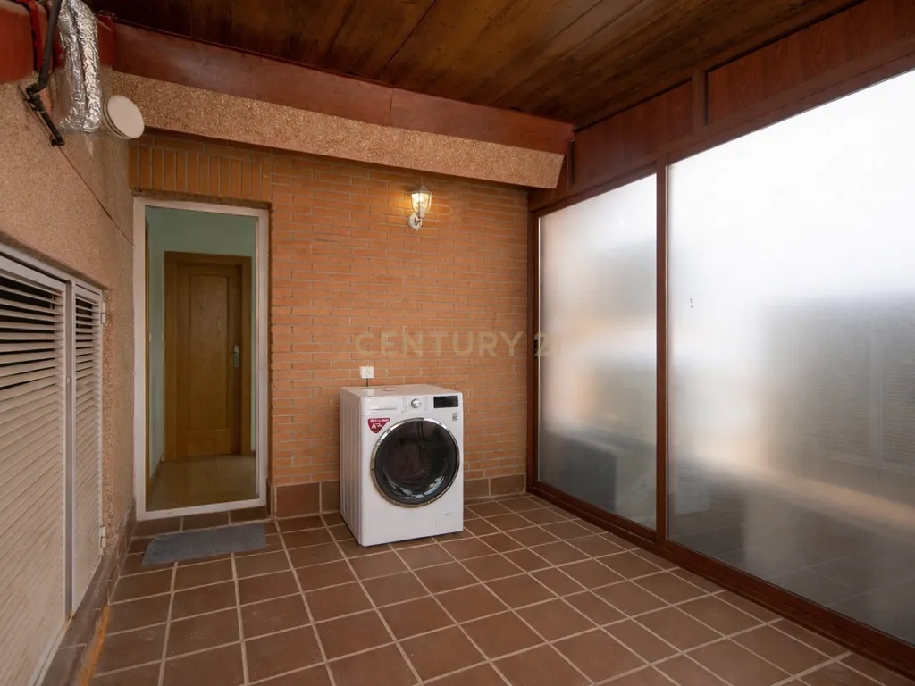 Moradia geminada de esquina em Alicante Golf, espaço, privacidade e qualidade de vida numa das zonas mais exclusivas de Alicante - Image 65