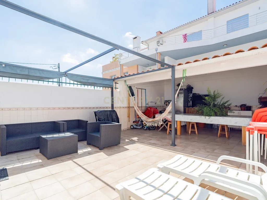 Moradia T3 com piscina em Marinha Grande, Leiria - Image 20