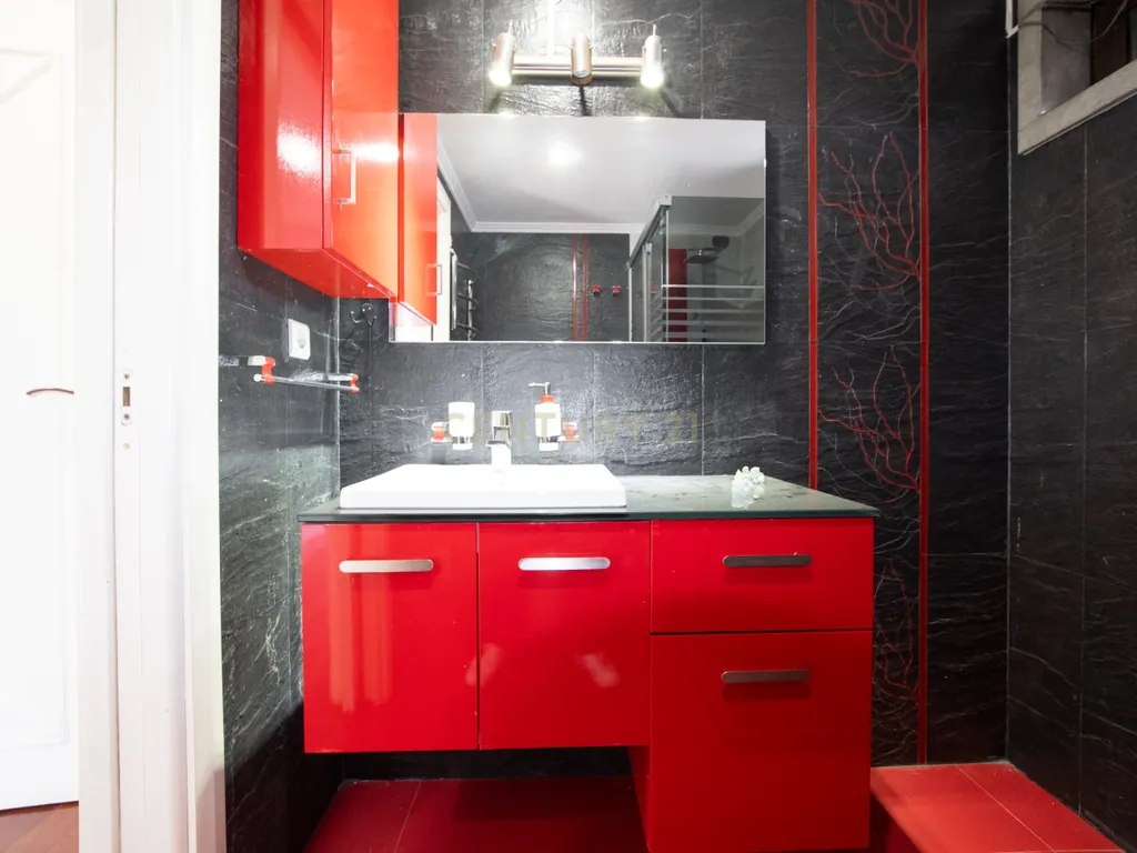 Apartamento T3 em Odivelas com Garagem e Elevador - Image 51