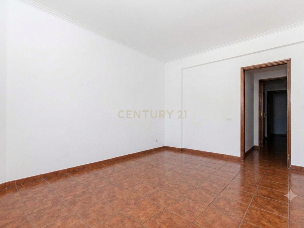 Apartamento T3 no Estoril - Fontaínhas - Image 4