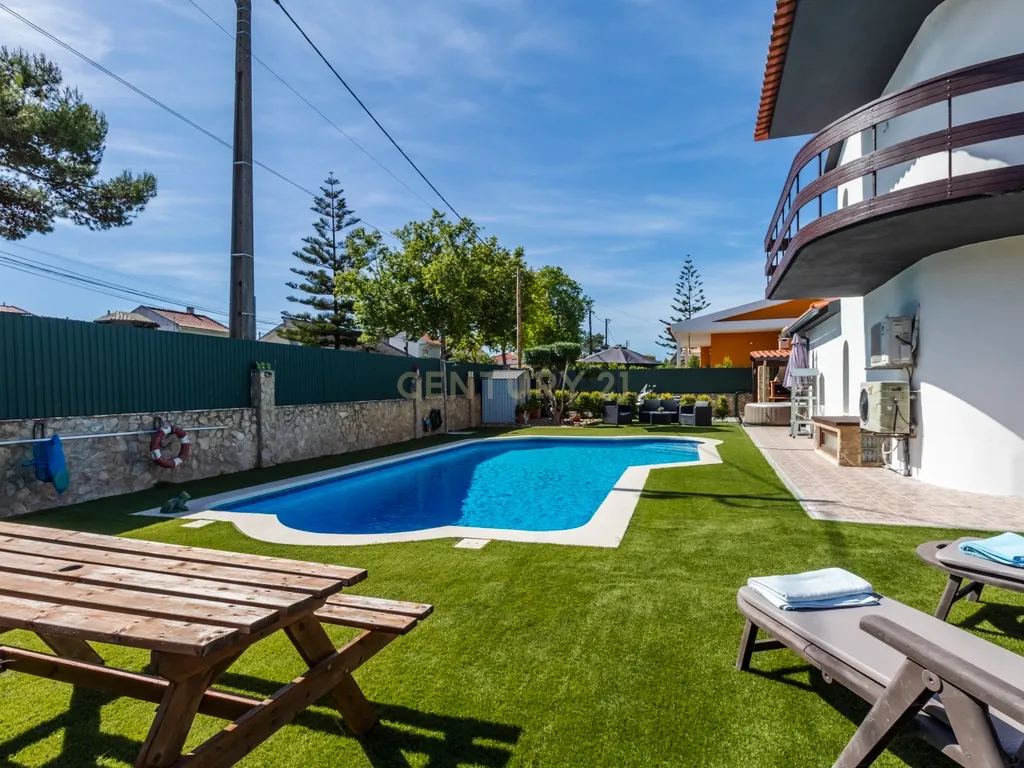 Moradia T4 como nova com piscina na Marisol em Lote de 500m² - Image 18