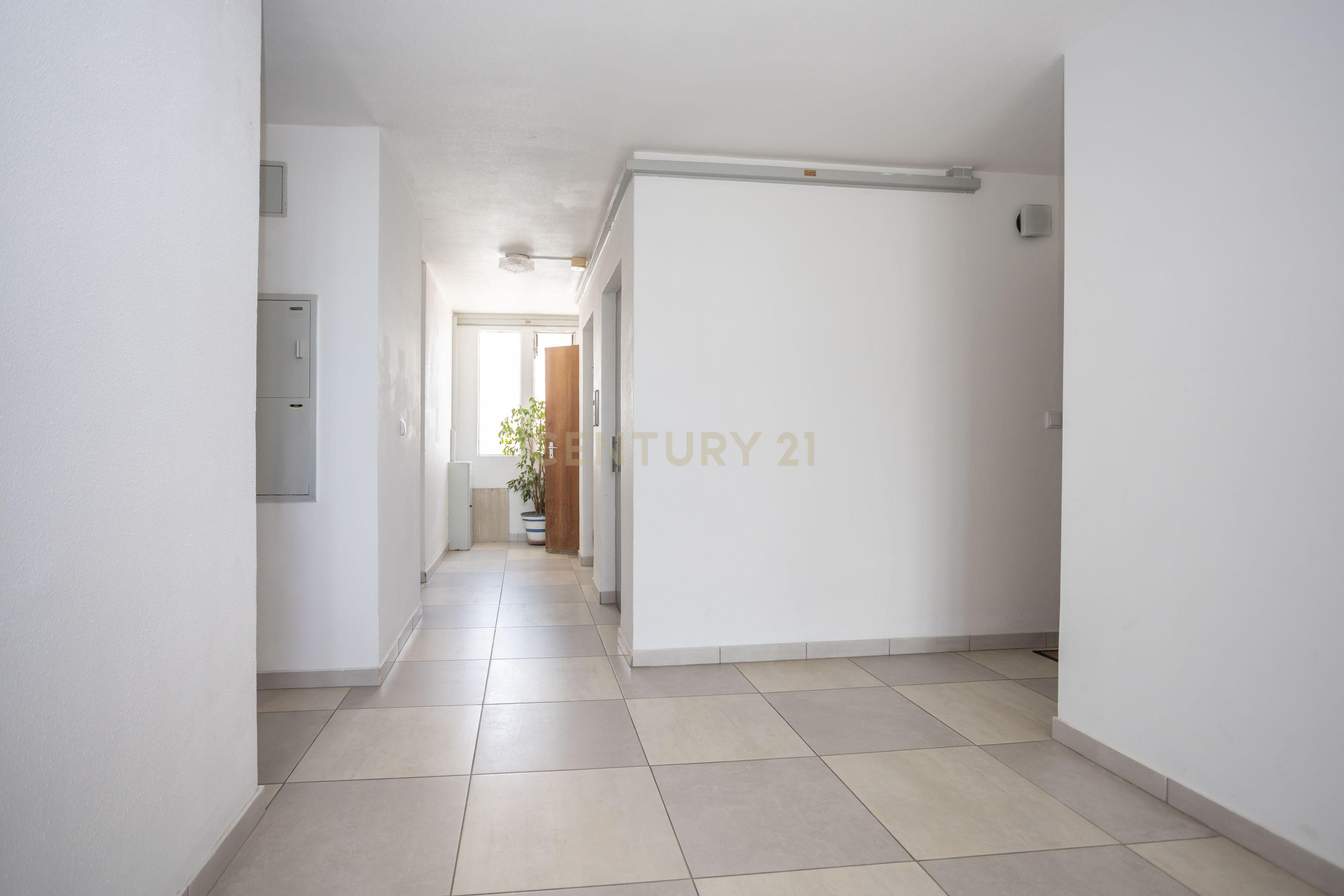 Apartment in Palmela, Carvalhos - View 3