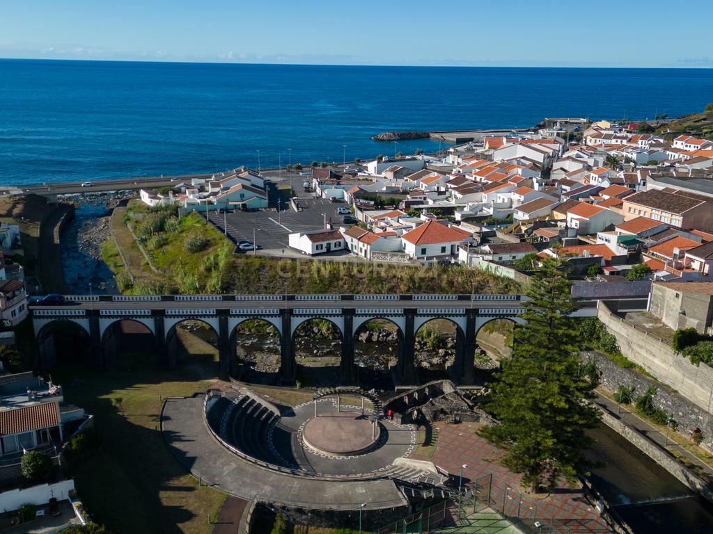 Moradia T2 com Quintal no Centro da Ribeira Grande - Image 26