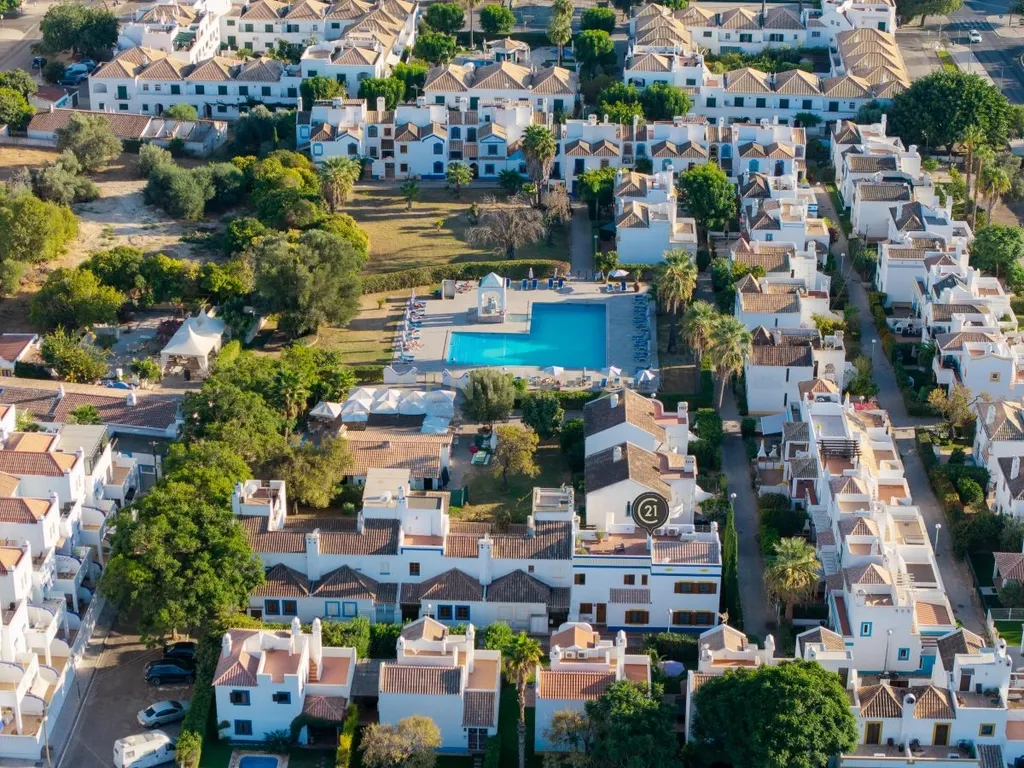 Moradia T3 com Terraço e Vista Mar na Quinta Velha - Cabanas de Tavira - Image 1