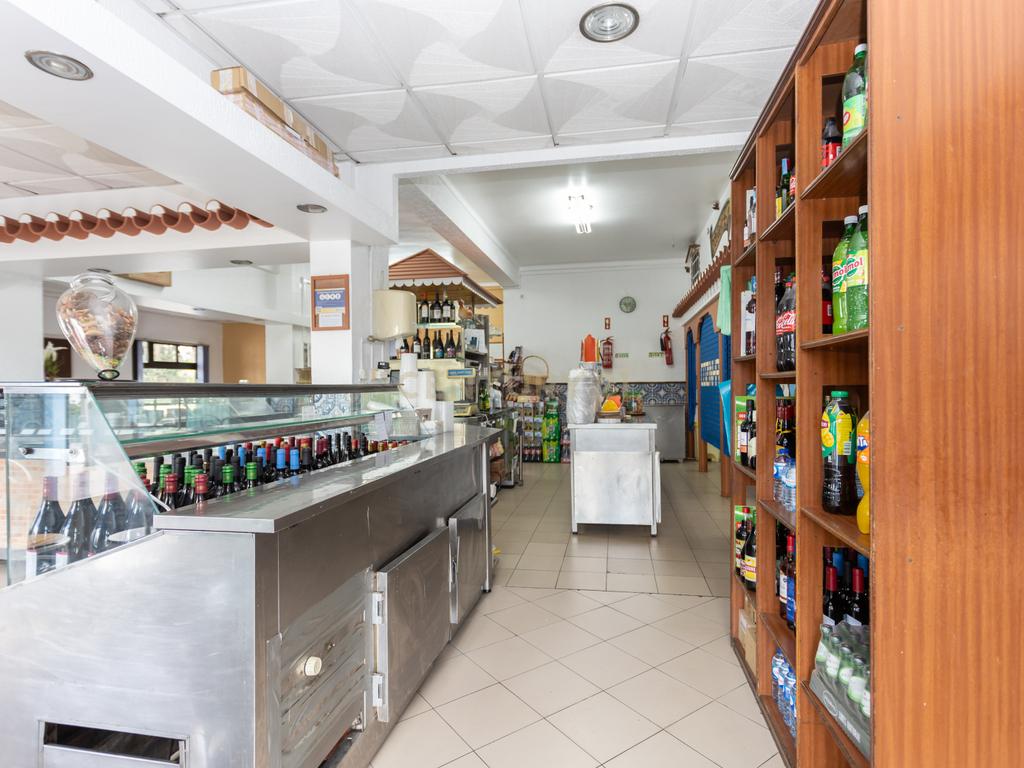 Oportunidade Única de Negócio: Restaurante Celeiro – Take Away – Churrasqueira em Setúbal - Image 10