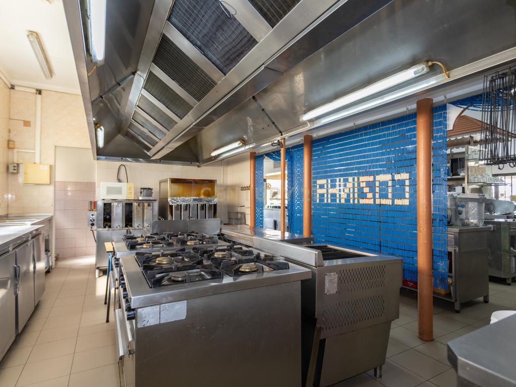Oportunidade Única de Negócio: Restaurante Celeiro – Take Away – Churrasqueira em Setúbal - Image 18