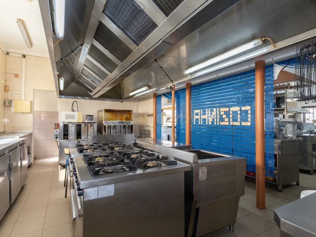 Oportunidade Única de Negócio: Restaurante Celeiro – Take Away – Churrasqueira em Setúbal - Image 18