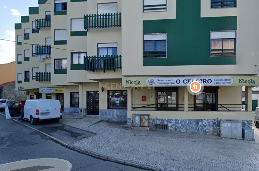 Oportunidade Única de Negócio: Restaurante Celeiro – Take Away – Churrasqueira em Setúbal - Image 1