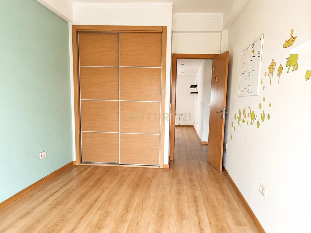 Apartamento T3 em Santo António da Charneca, Barreiro - Image 7