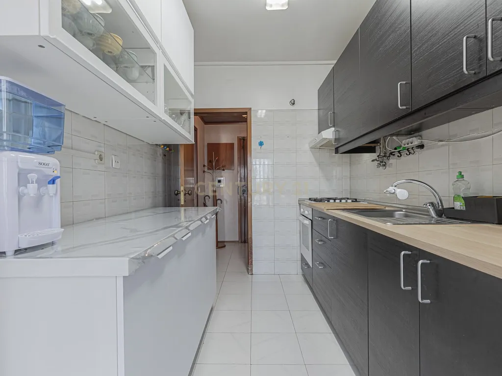 Magnífico apartamento T2 no Feijó - 1 andar com elevador - Image 6