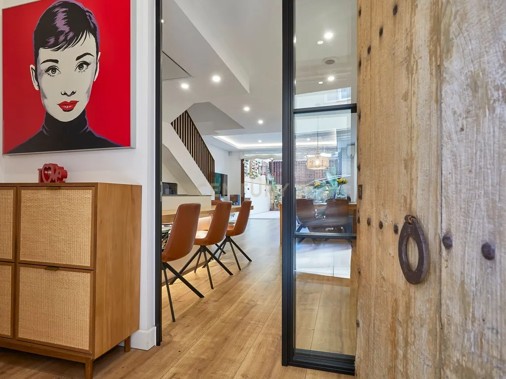 Casa Espetacular no Centro de Tiana - Image 17