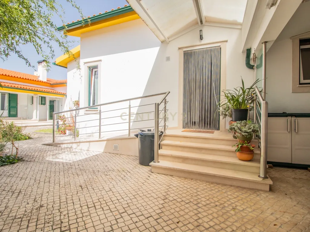 Moradia térrea T3+T0 com piscina, garagem e terreno com 2.257 m², no Ervedal, em Quiaios - Image 36