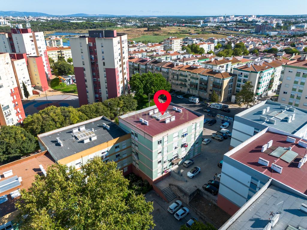Apartamento T3 Almada - Image 37