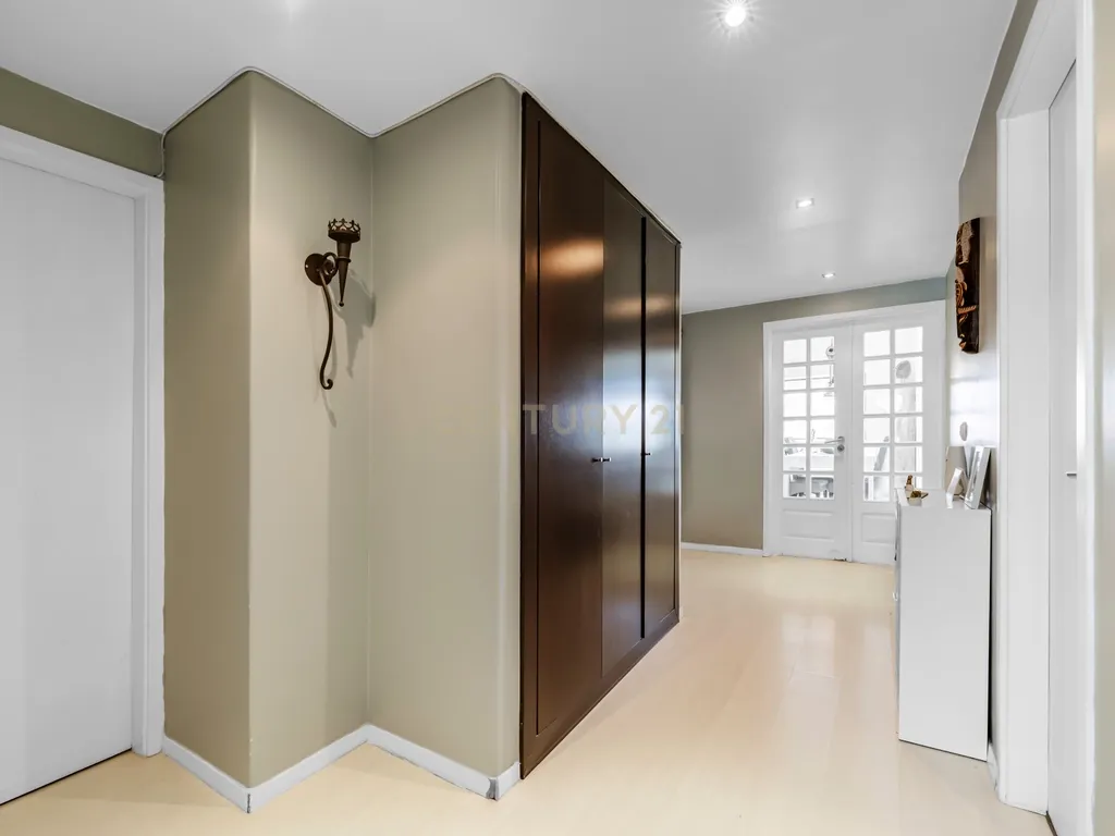 Apartamento T3 em Corroios - Alto do Moinho - Image 2