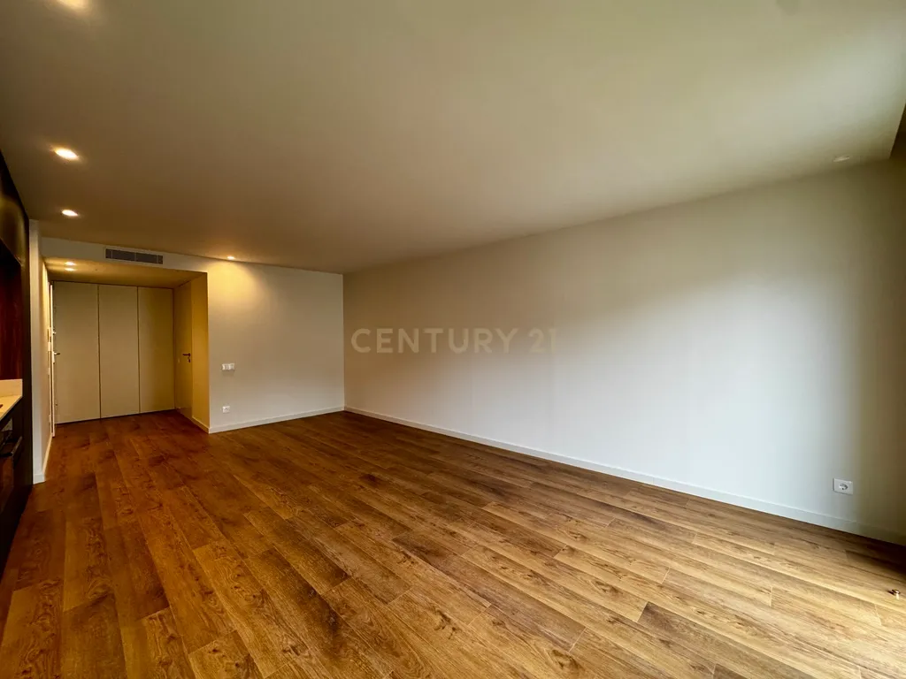 Apartamento T0 Novo | Brito Capelo, Matosinhos, Porto - Image 16