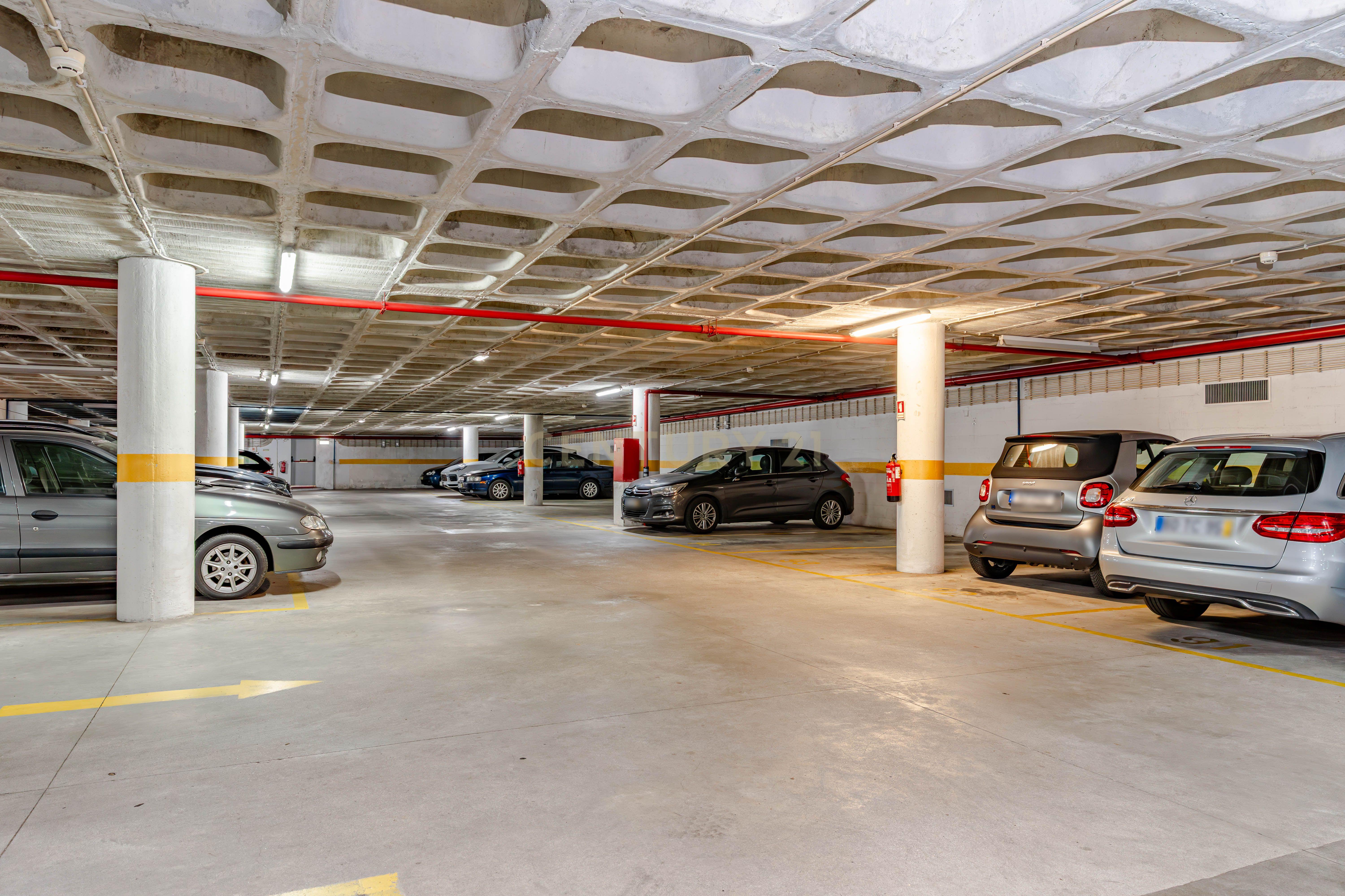 Apartamento Exclusivo T5 em Telheiras perto do Metro - Image 39