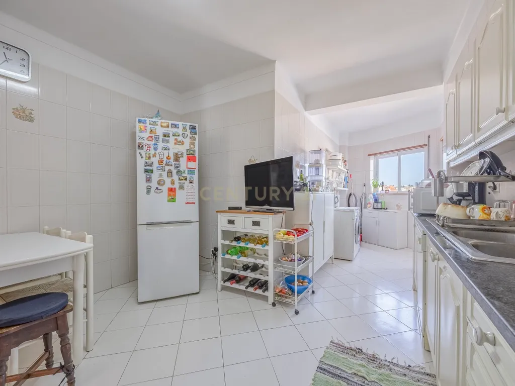 Apartamento T3 em São Gonçalo de Lagos, Faro - Image 7