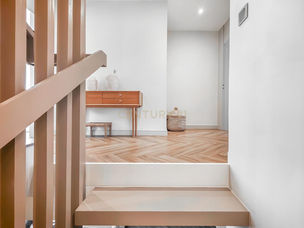 Moradia T4 em Condomínio Privado | Piscina | 6WC | Jardim | Terraço | Box | Quinta do Brilhante | Albarraque A 5 Minutos Do colégio Tasis internacional - Image 29