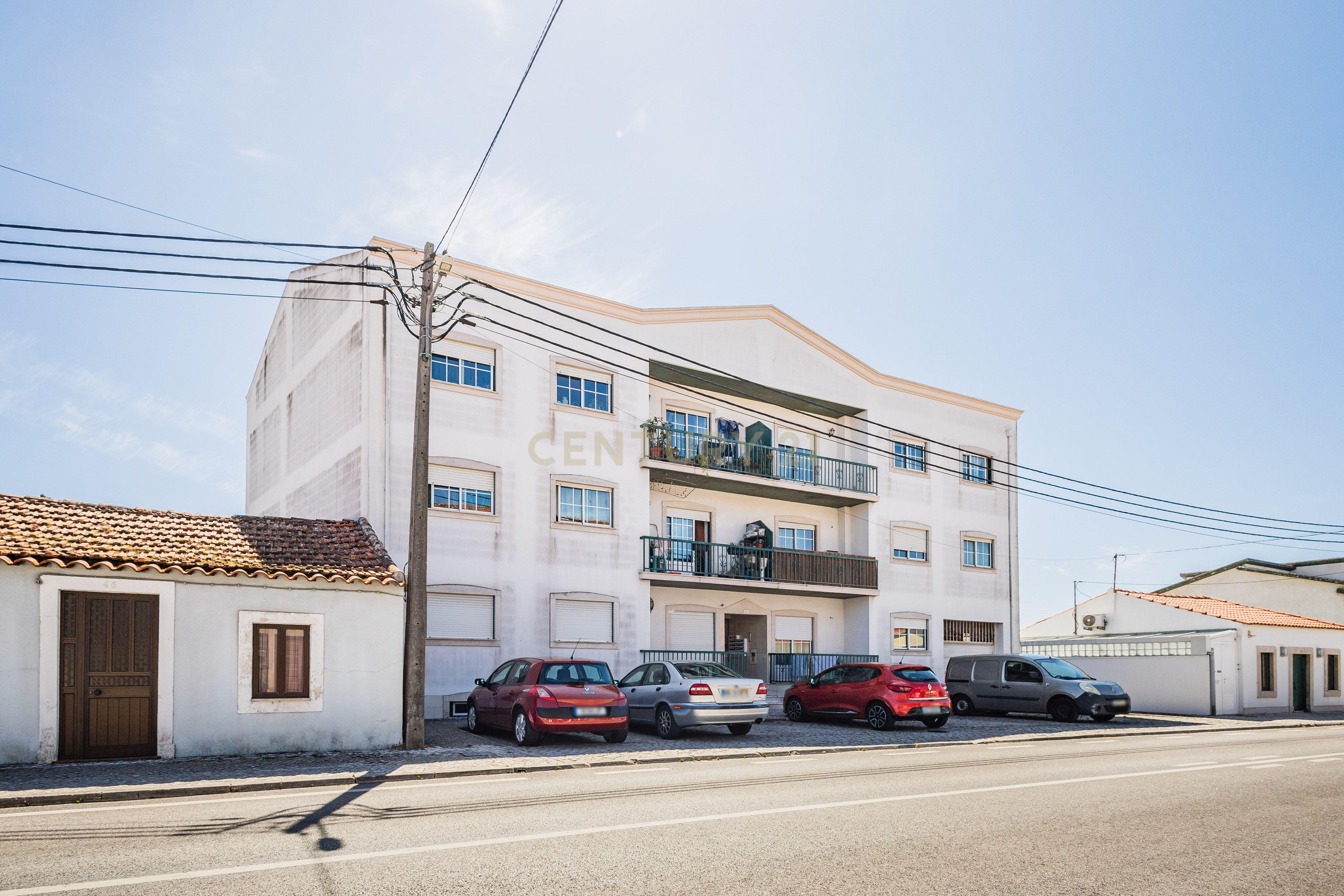 T2 com 110 m² | Espaço a Sério, Varanda e Garagem
