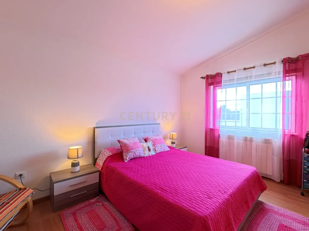 Moradia térrea T5 com 1600 m² de terreno em Fragosela - Viseu - Image 16