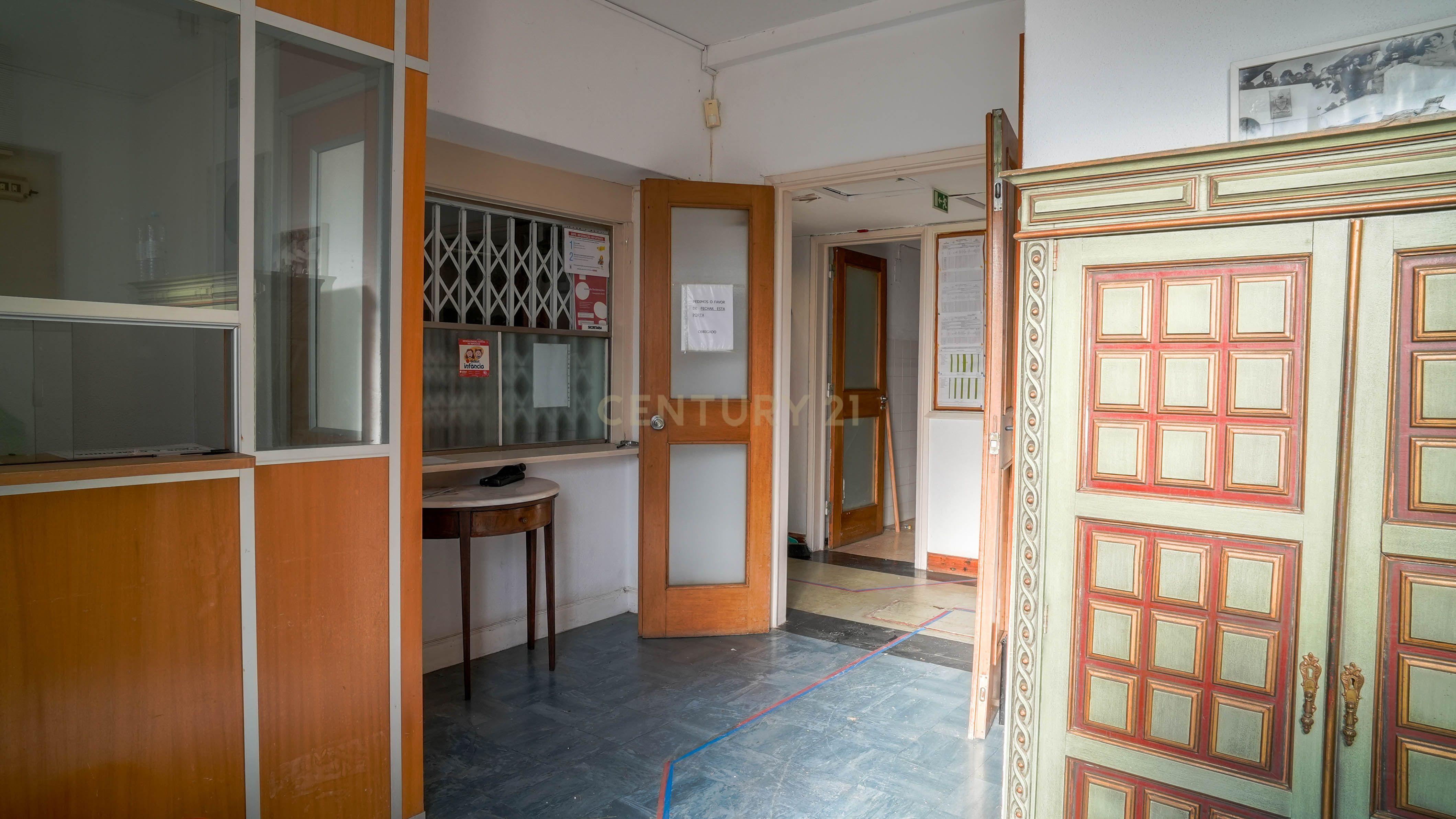 Espaço Versátil com Localização Privilegiada - Image 7