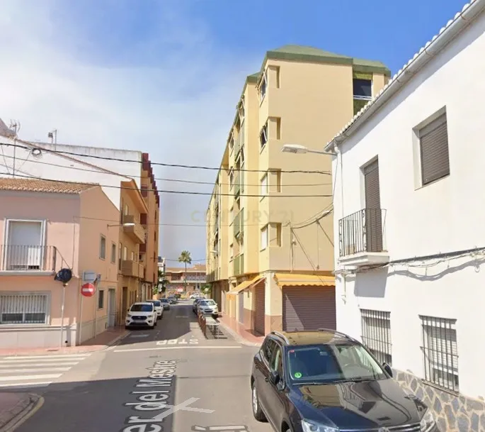Espaçoso Apartamento em Puçol, València - 4 Quartos e 3 WC - Image 13