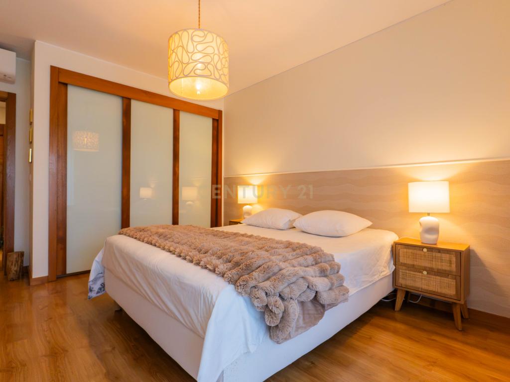 T2 com 115m² na Quinta de São Macário | Varandas | Elevador | Arrecadação | Vista de mar subtil - Image 24