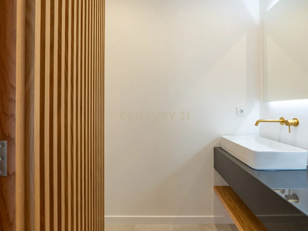 A Sua Nova Casa em Matosinhos – Moradia Térrea com Jardim e duas Suites! - Image 6