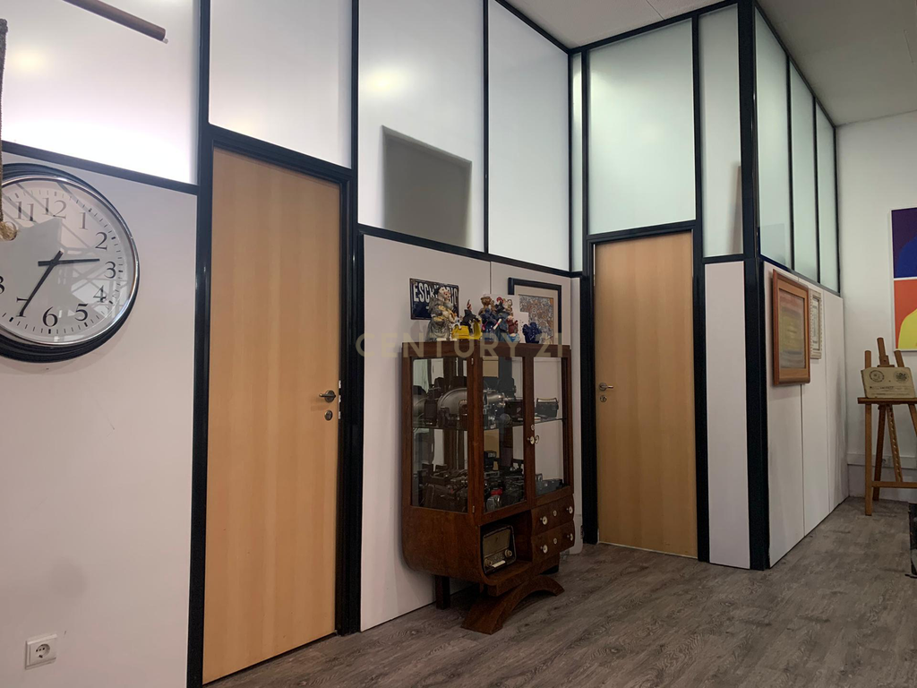 Armazém com 620 m2 situado no coração do Beato - Image 11