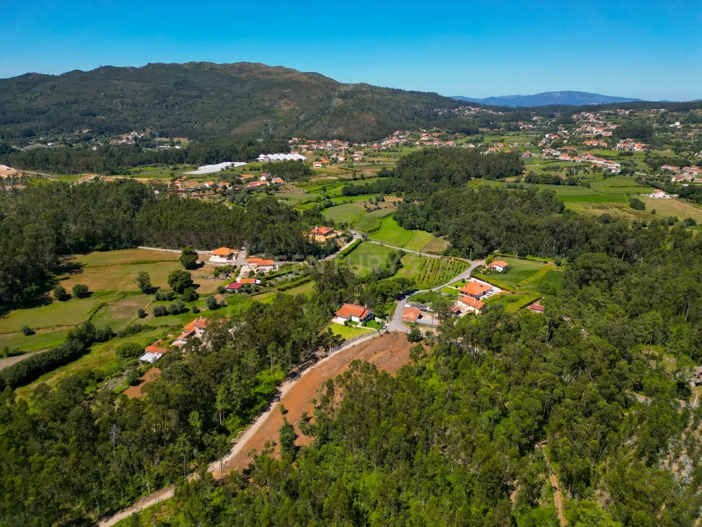 Lote de construção de 720 m2 em Friastelas no concelho Ponte de Lima - Image 5