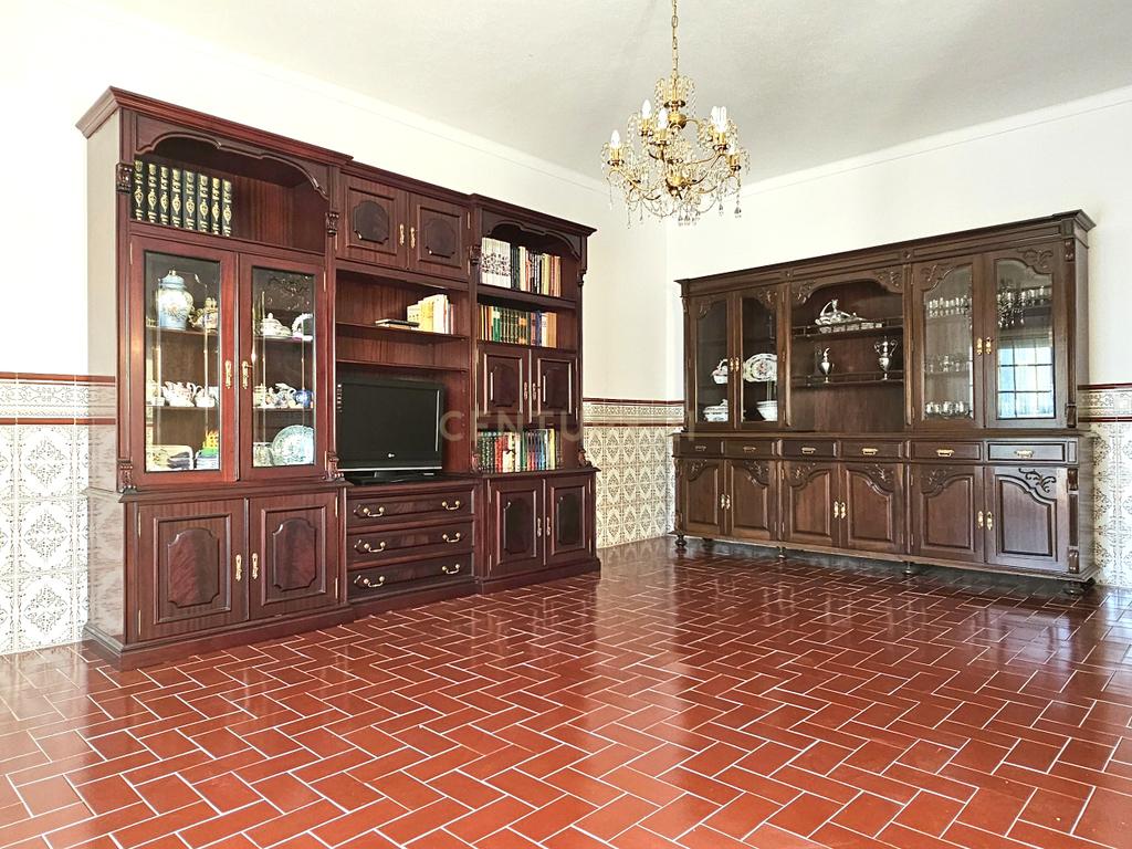 Vila T2+2 em Vendas Novas - Image 6