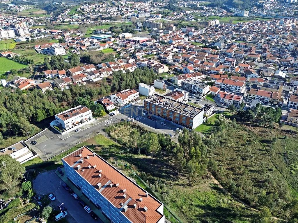 Terreno para construção moradia Bi-Familiar de 4 Pisos - (Alfena) Valongo Lote 22 - Image 4