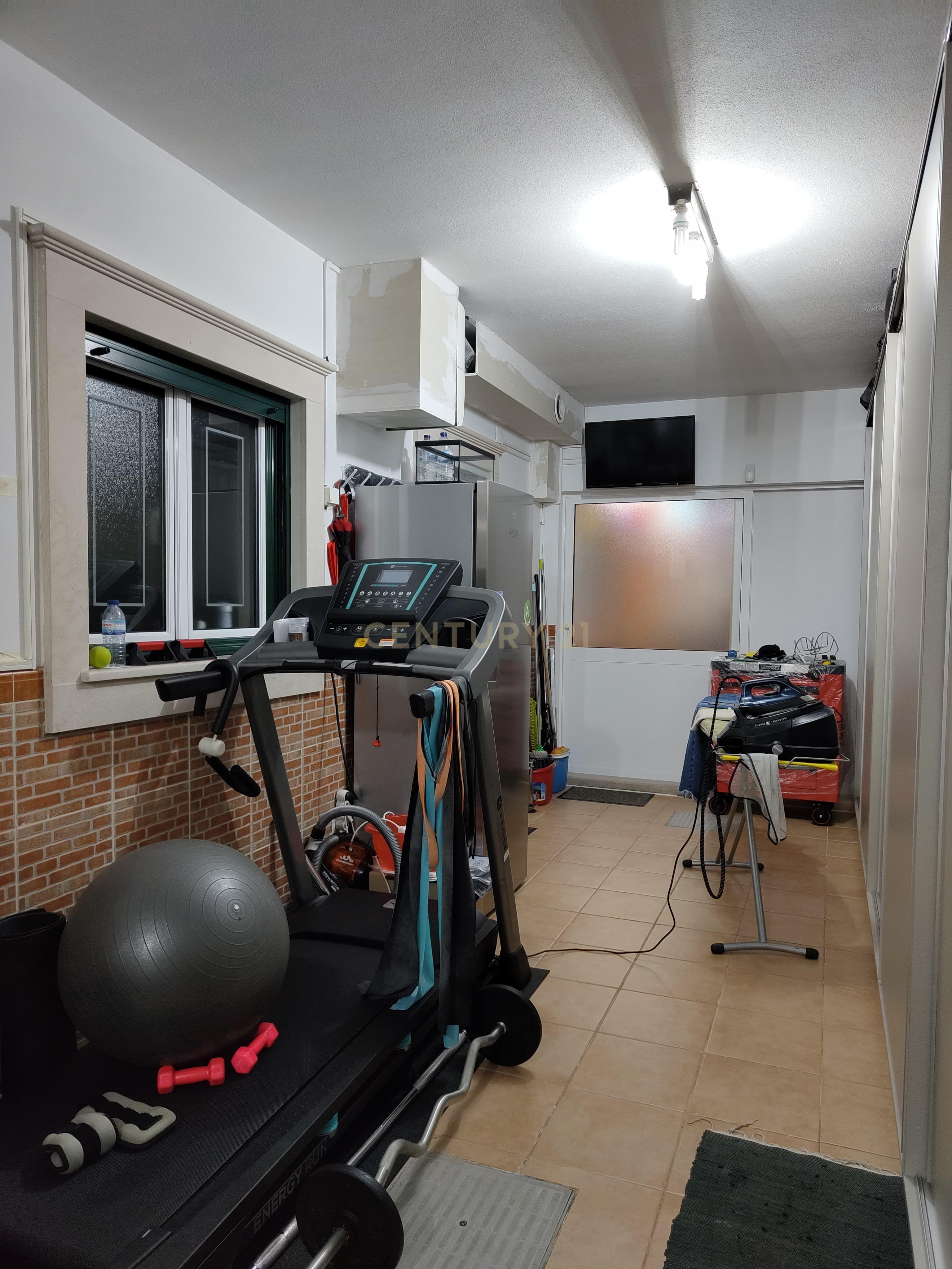 Moradia T4 com piscina em Gaeiras, Marinha Grande. - Image 39