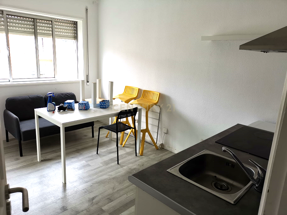 Prédio à rua D. Afonso Henriques (Giesta) - Image 16