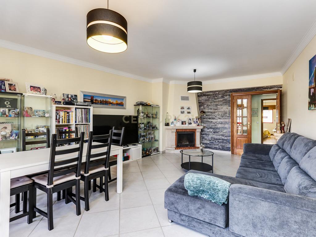 Apartamento T3 com 129m2 e Garagem, na Quinta Da Piedade   - Image 6