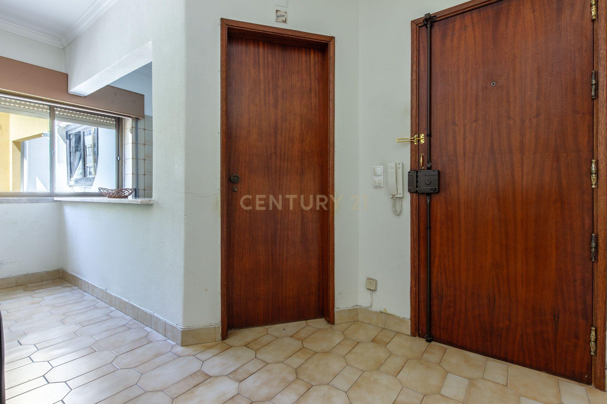 Fotografia 9 de Apartamento T1 - Costa de Caparica