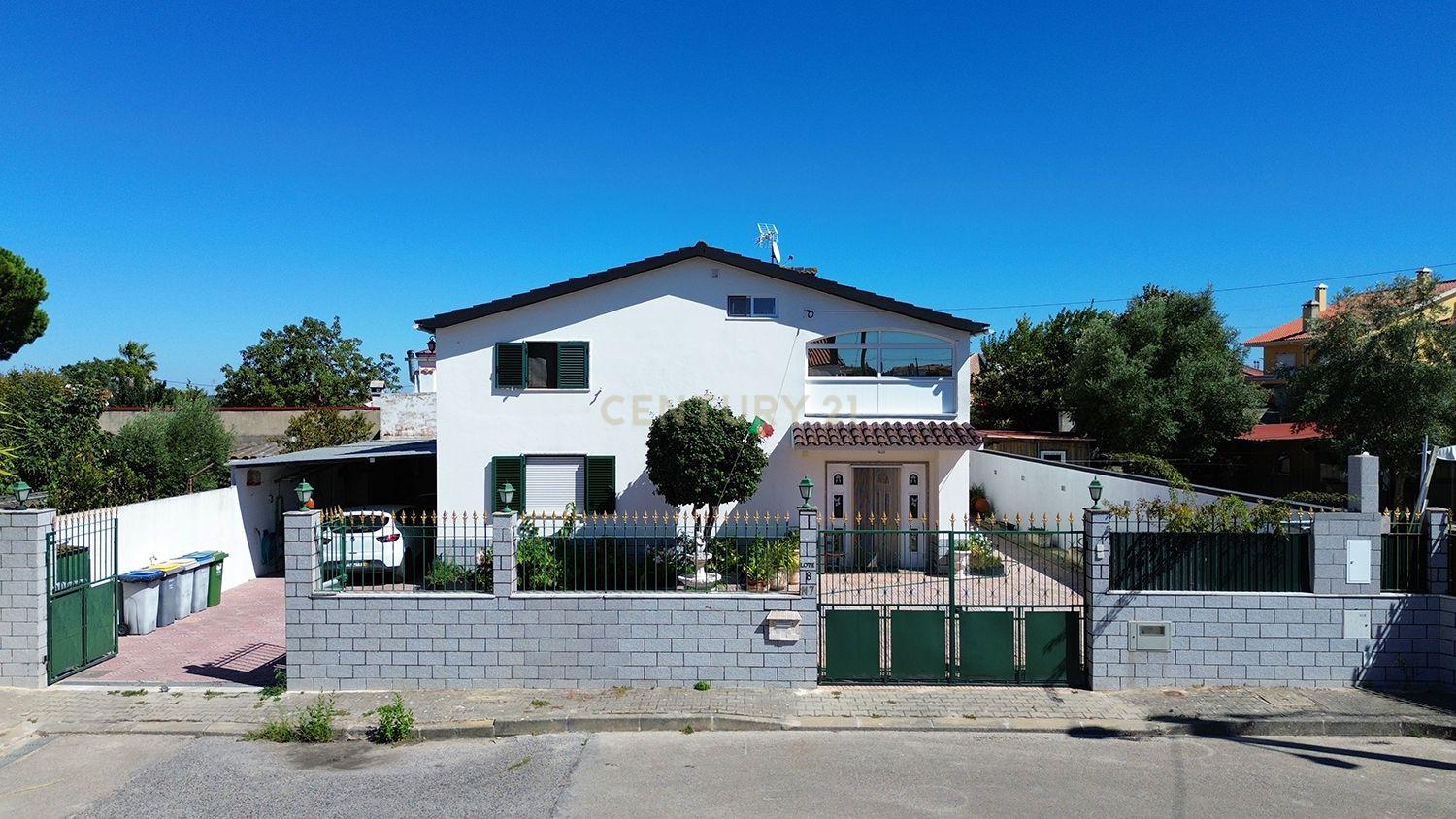 Moradia T6+ à venda em Fernão Ferro, €399.000