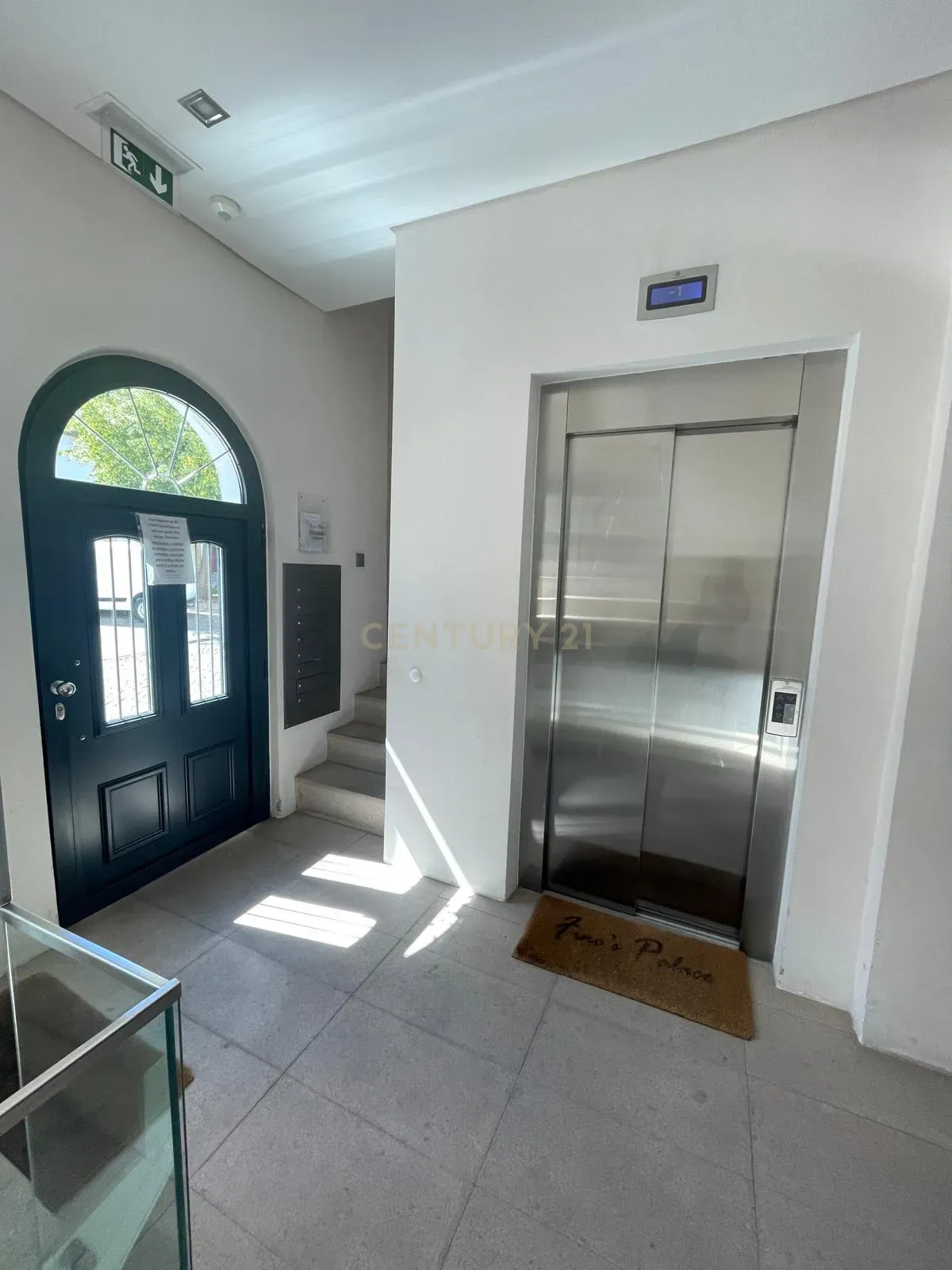 Apartamento na zona histórica de  Portalegre - Image 9