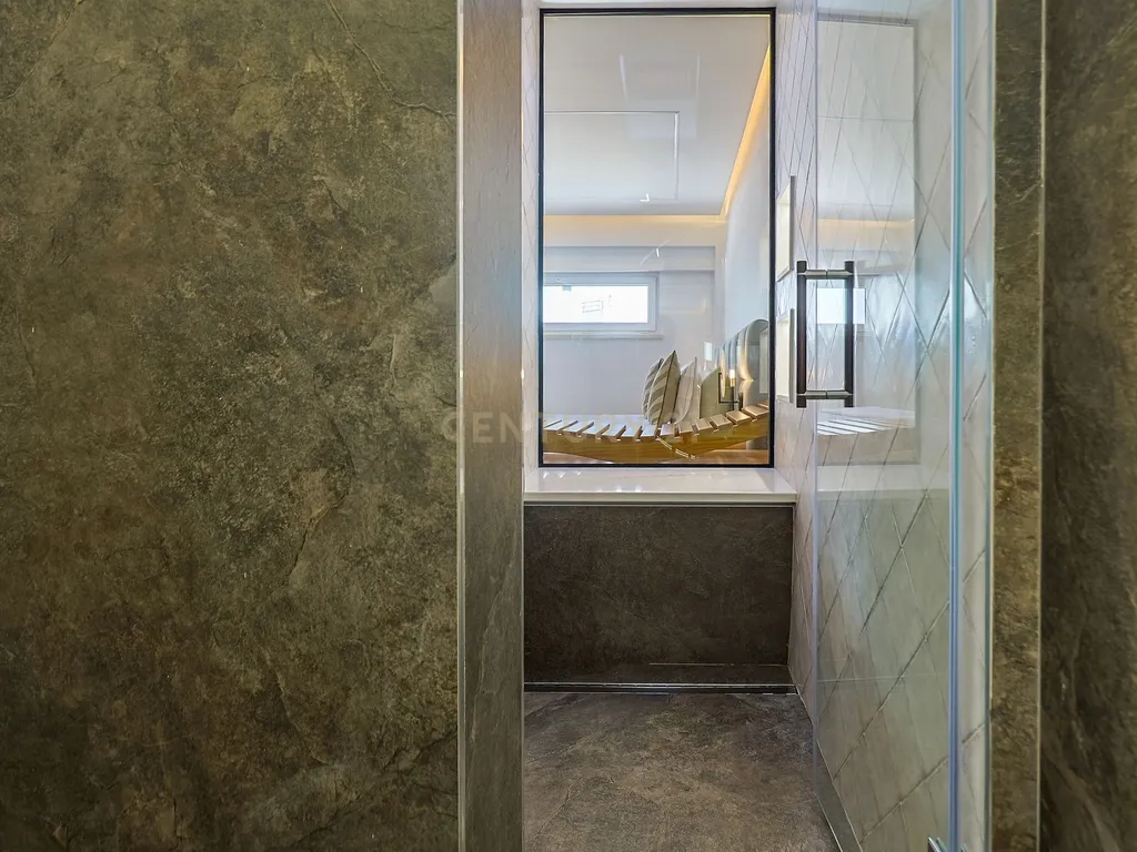T1 moderno com domótica e piscina – Costa da Caparica - Image 31