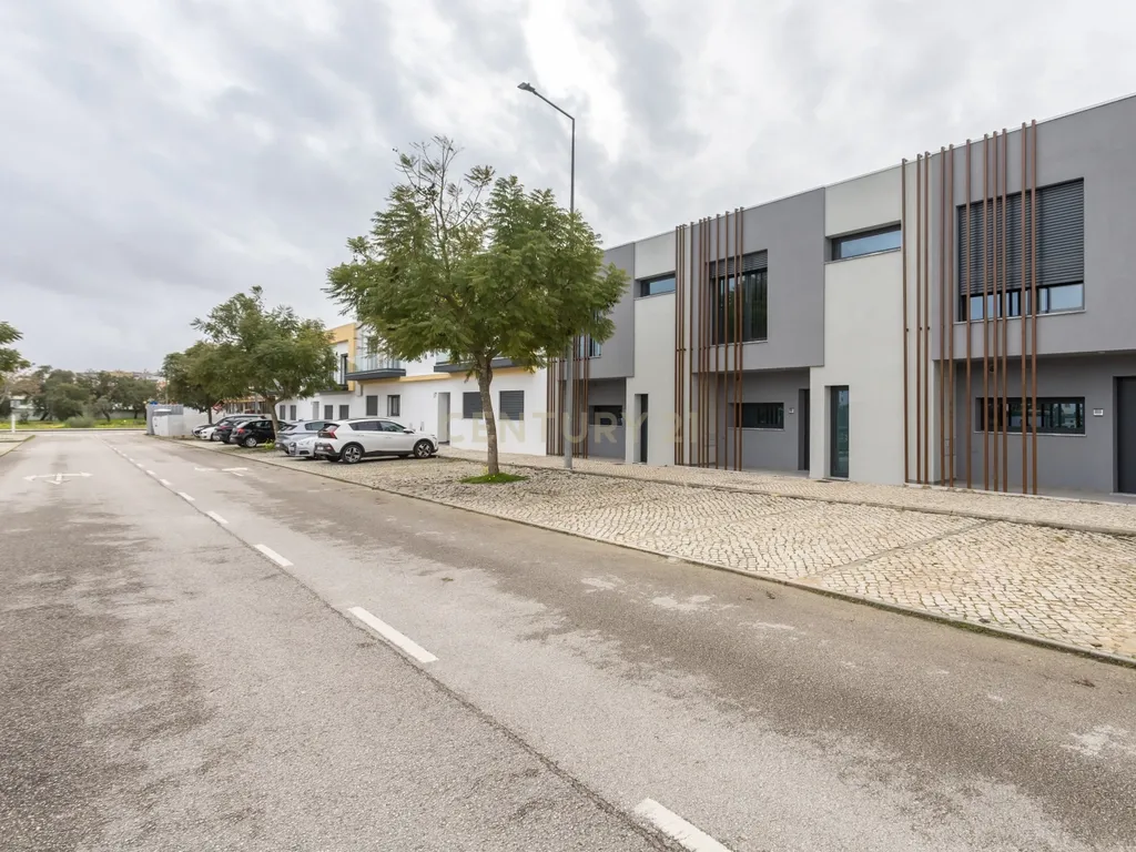 Mais que uma casa é um refugio de conforto e elegância ! - Image 56